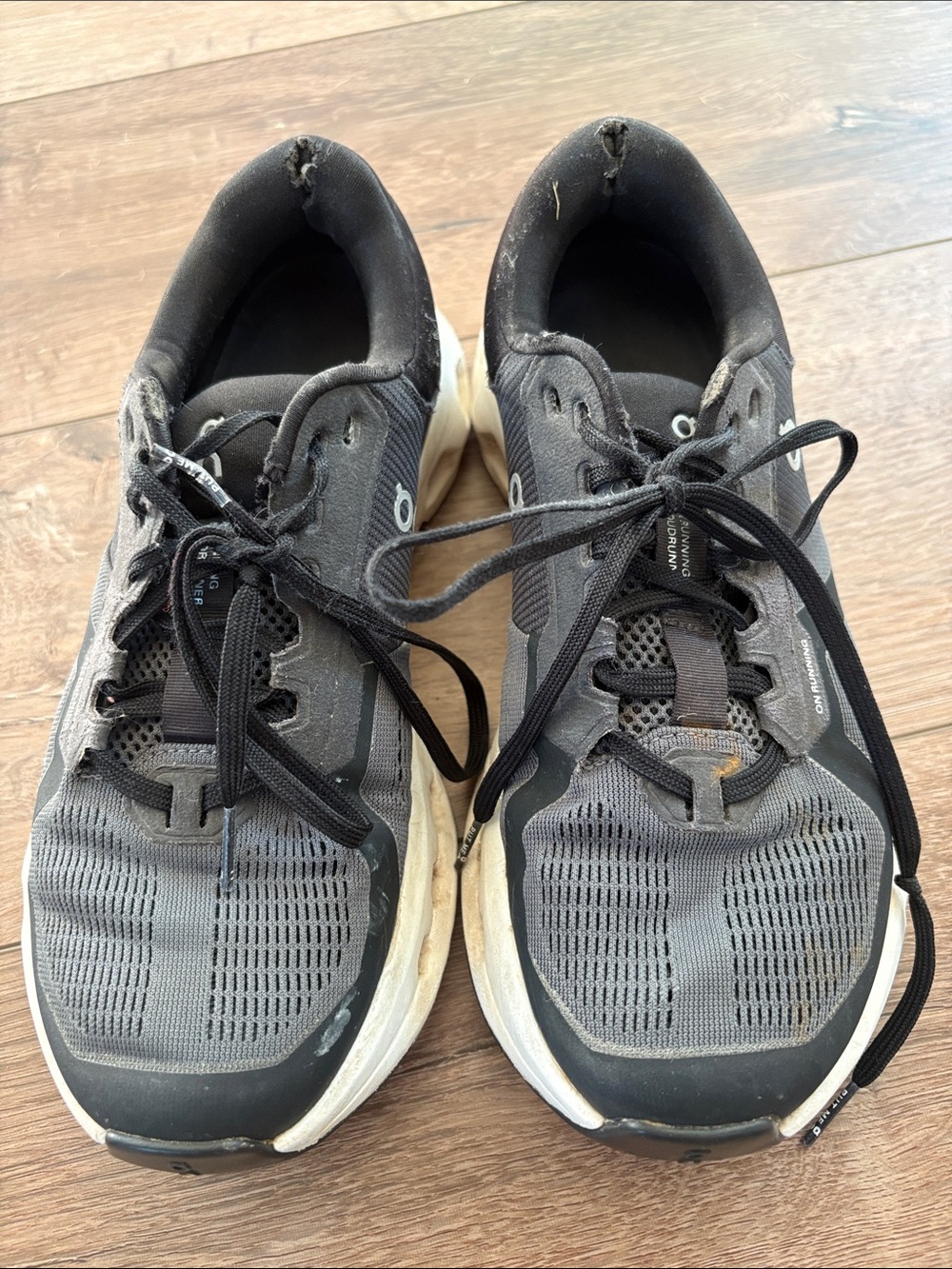On Running  Cloudtec Women's Black and Gray Athletic Running Shoes